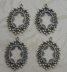 Vintage Pendants A 1